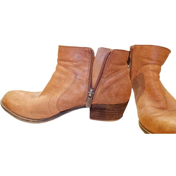 Lucky Brand Ankle Bootie - Picture 4 of 7